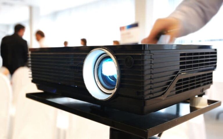 Samsung Galaxy Tab A Mit Beamer Verbinden Tablet mit Beamer verbinden: Ein umfassender Guide